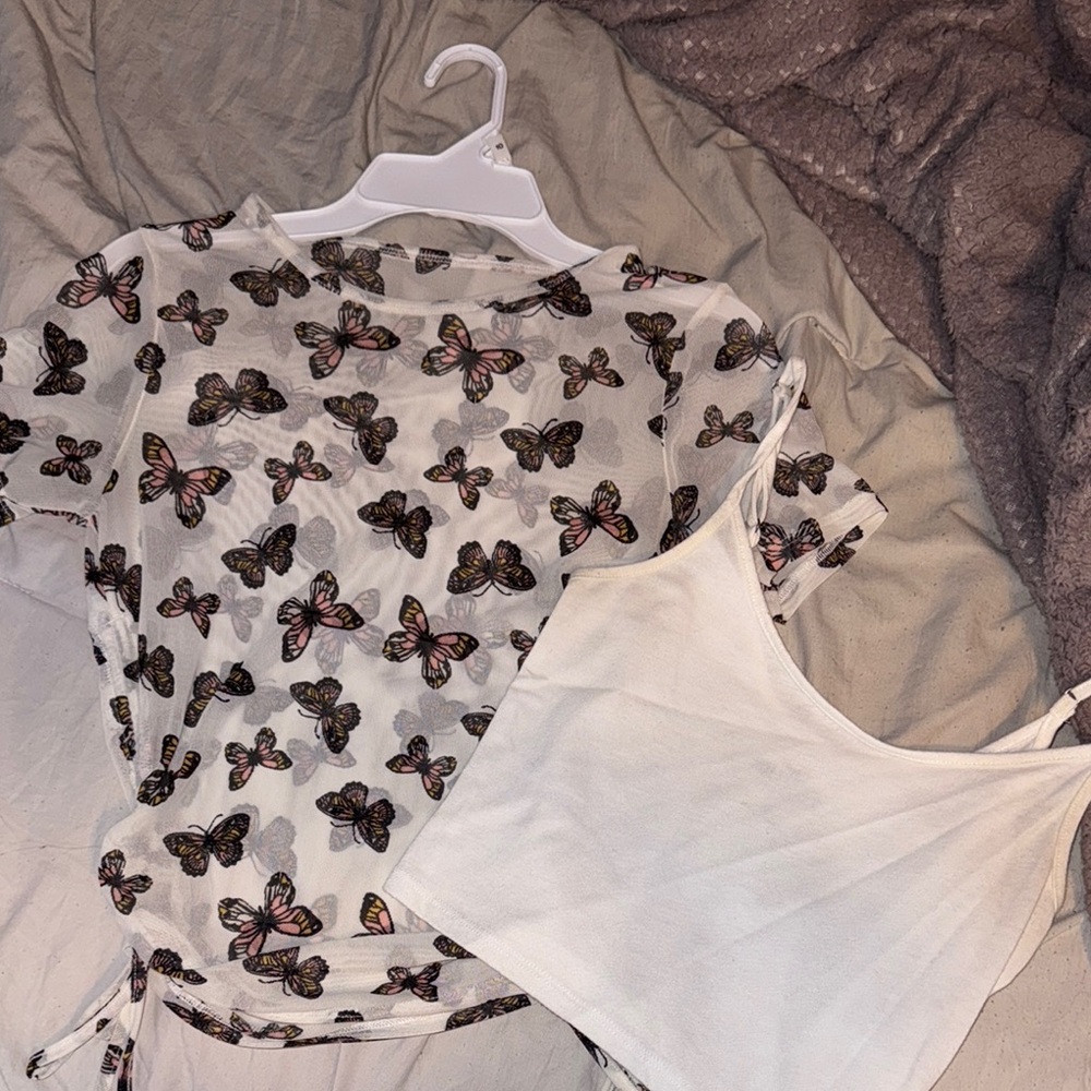 Hollister White and Butterfly Print Short Sleeve Tee